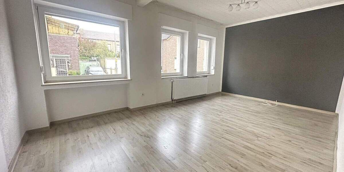 Einfamilienhaus Bad Salzuflen Schötmar - 9 Zimmer, 165 m&sup2;, 329.000&euro; | Angebot:24452354