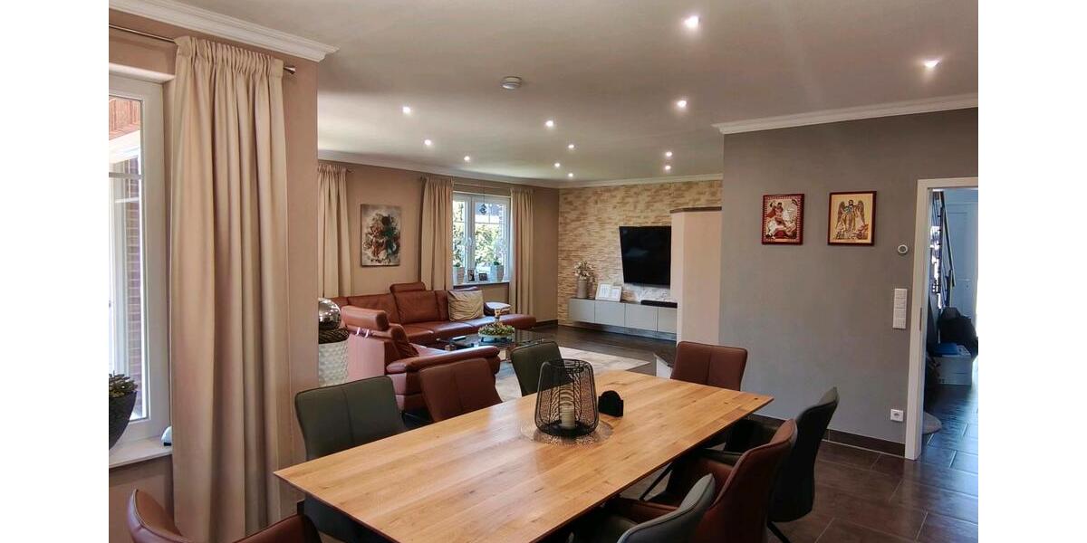 Einfamilienhaus Versmold - 8 Zimmer, 250 m&sup2;, 542.000&euro; | Angebot:25989208