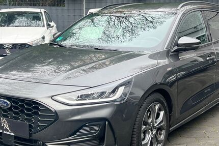 Ford Focus 13.458 km 25.949 € Bielefeld 33647