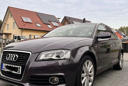 Audi A3 215.600 km 5.450 € Lage 32791