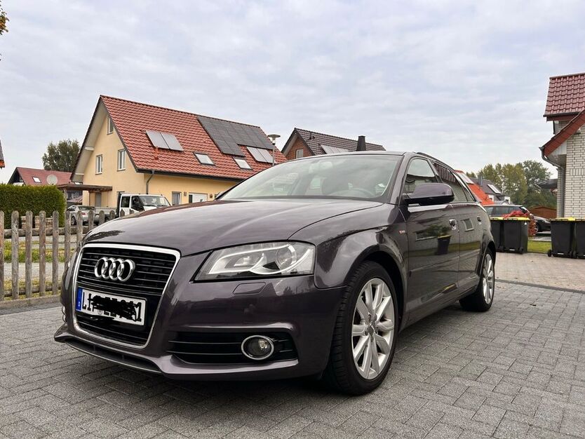 Audi A3 215.600 km 5.450 € Lage 32791