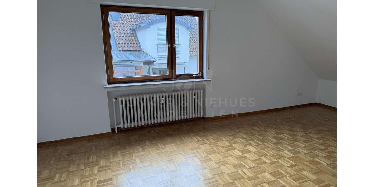 Dachgeschoßwohnung Leopoldshöhe - 3 Zimmer, 76 m&sup2;, 650&euro; | Angebot:25233590