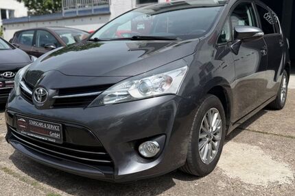 Toyota Verso 122.000 km 10.990 &euro; Lage 32791