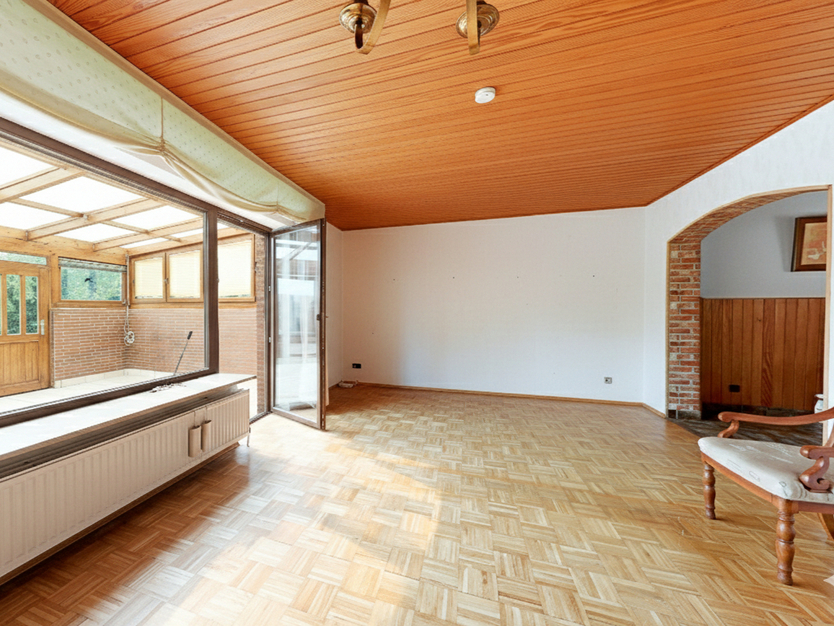 Mit 3D: Endlich Zuhause! Großzügige Familienidylle - riesen Gartenparadies mit zahlreichen Obstbäumen. 9 zimmer