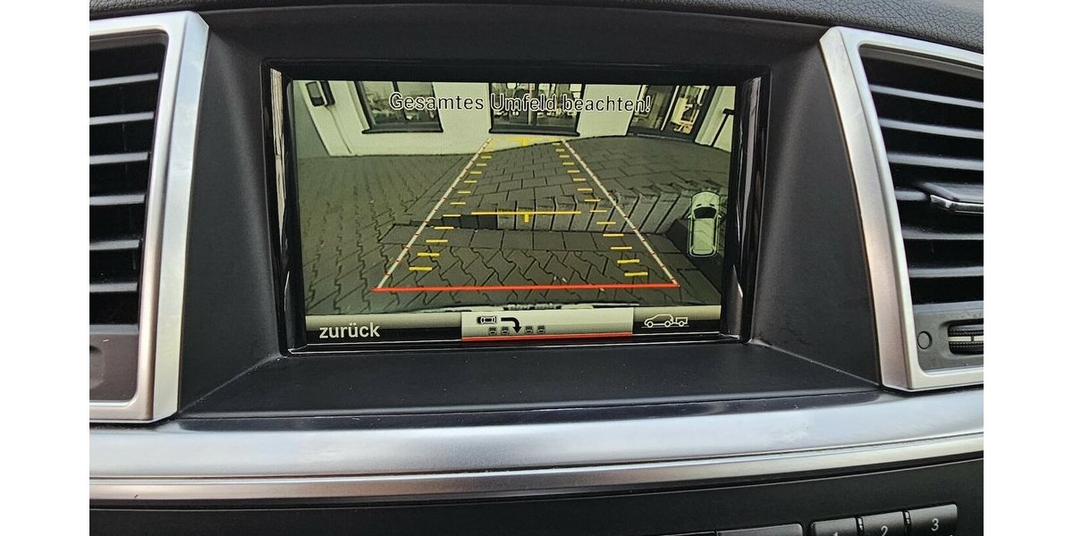 Mercedes-Benz ML 250 CDI 4Matic LEDER NAVI RFK AHK AUS 2.HAND 167.800 km 21.990 &euro; Löhne 32584