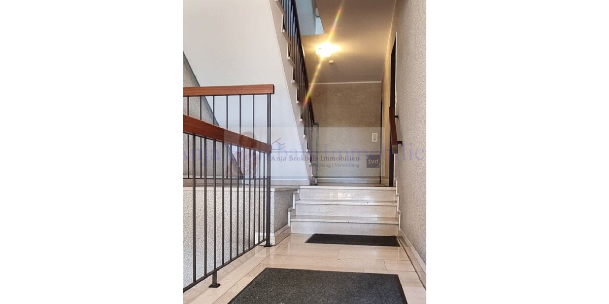 Nähe StadtparkKlinikum GT: Hochparterre mit Tiefgaragenstellplatz - bezugsfrei - für Käufer provisionsfrei - 2- Gütersloh Kattenstroth | Angebot:26992790
