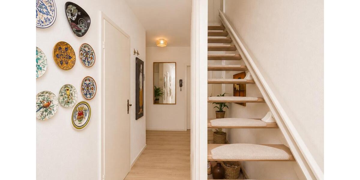 Erdgeschoßwohnung Detmold - 5 Zimmer, 114 m&sup2;, 220.000&euro; | Angebot:27096120