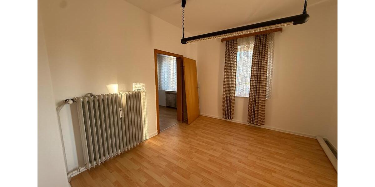 Einfamilienhaus Herford Falkendiek - 8 Zimmer, 170 m&sup2;, 1.500&euro; | Angebot:25352186