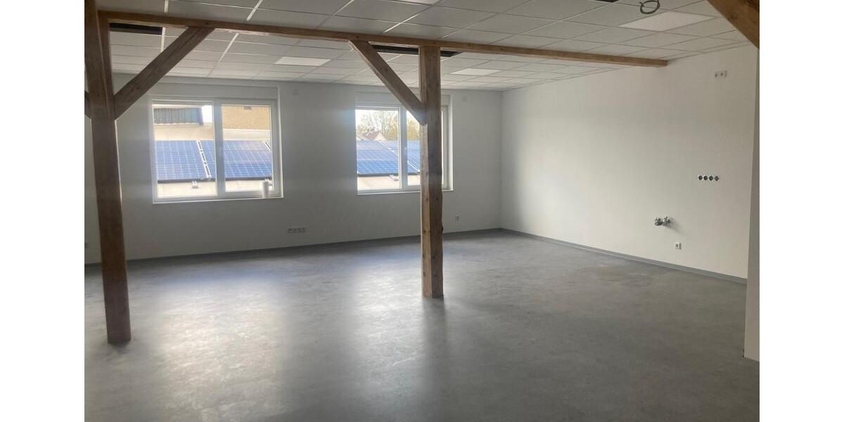 Büro, Laden, Praxis, Labor, Studio in 32758 Detmold zimmer