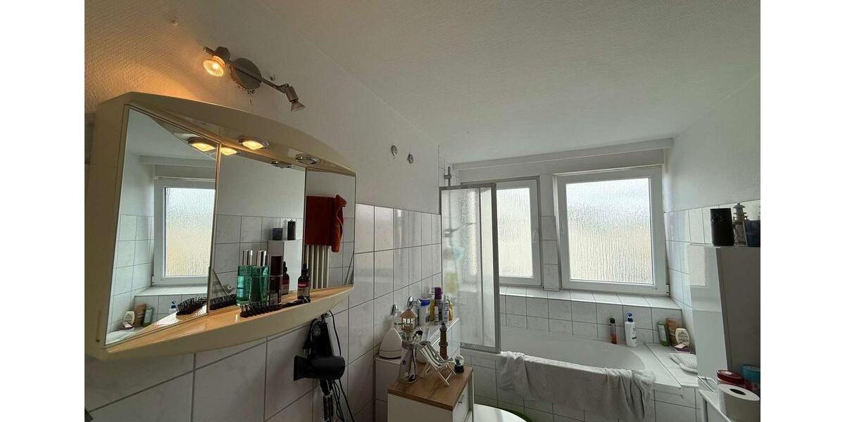 Dachgeschoßwohnung Bad Salzuflen Ehrsen-Breden - 3 Zimmer, 71 m&sup2;, 480&euro; | Angebot:26145165