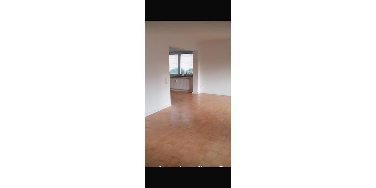 Etagenwohnung Lage - 1 Zimmer, 110 m&sup2;, 995&euro; | Angebot:26226699