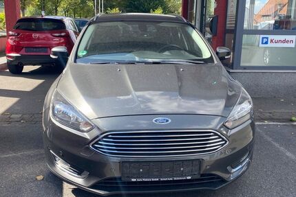 Ford Focus 220.000 km 4.790 € Oerlinghausen 33813