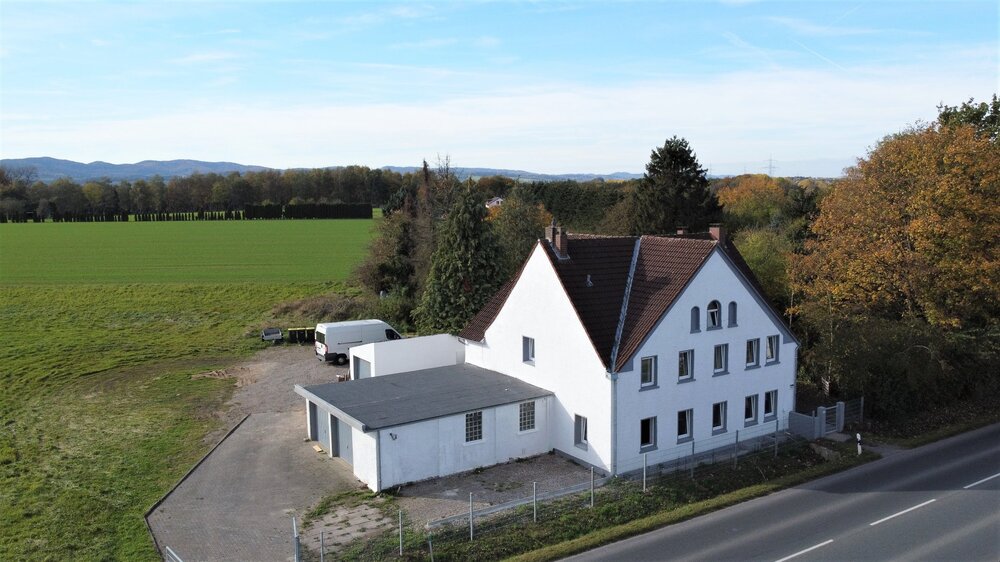 Ideal für Großfamilien! Gepflegtes 2 Familienhaus mit großem Grundstück ca. 2000 m² 9 zimmer