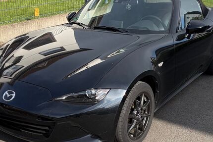 Mazda MX-5 63.500 km 17.700 &euro; Löhne 32584
