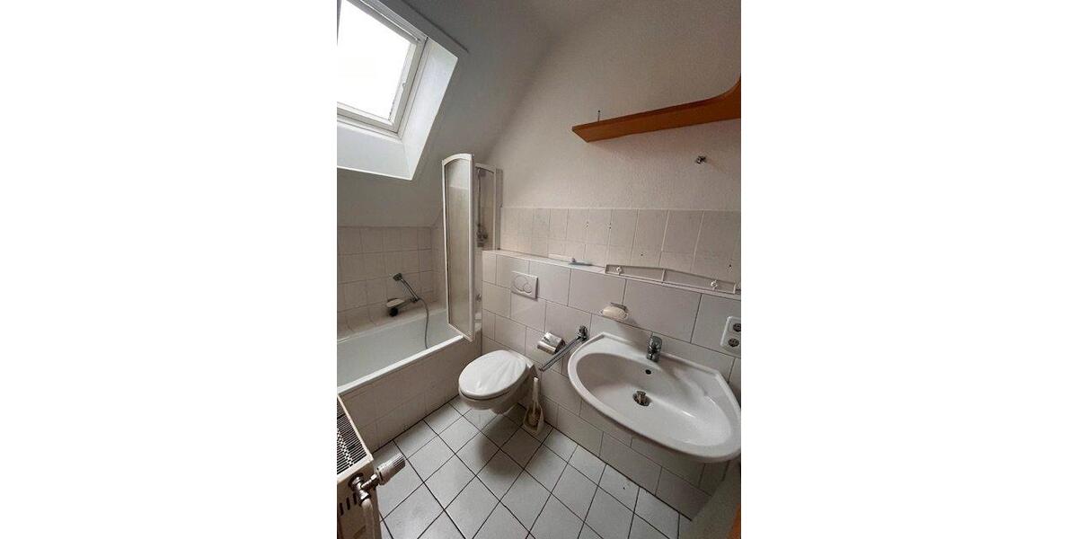Dachgeschoßwohnung Bünde - 2 Zimmer, 82 m&sup2;, 615&euro; | Angebot:26211946