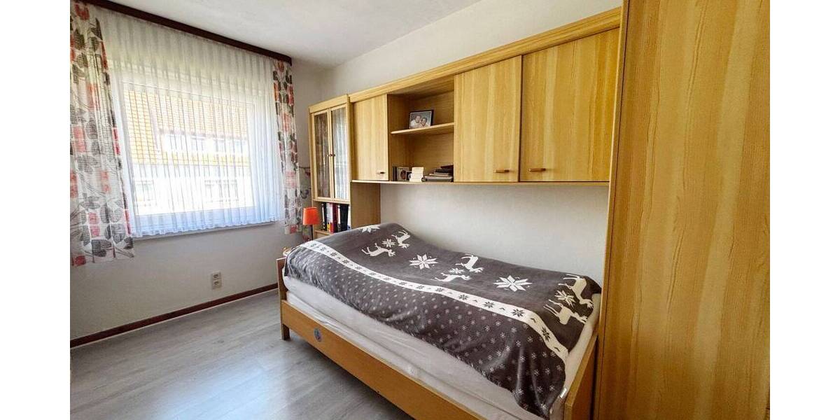 Mehrfamilienhaus, Wohnhaus Lage - 6 Zimmer, 120 m&sup2;, 279.000&euro; | Angebot:26724320