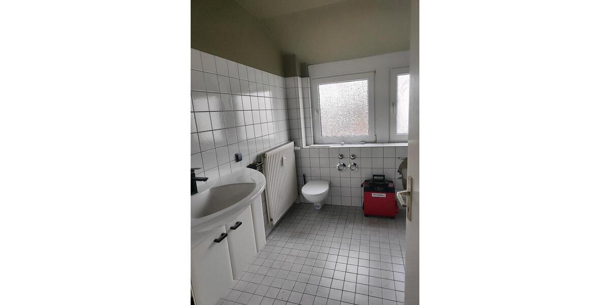 Dachgeschoßwohnung Werther (Westfahlen) - 5 Zimmer, 140 m&sup2;, 1.530&euro; | Angebot:25638842