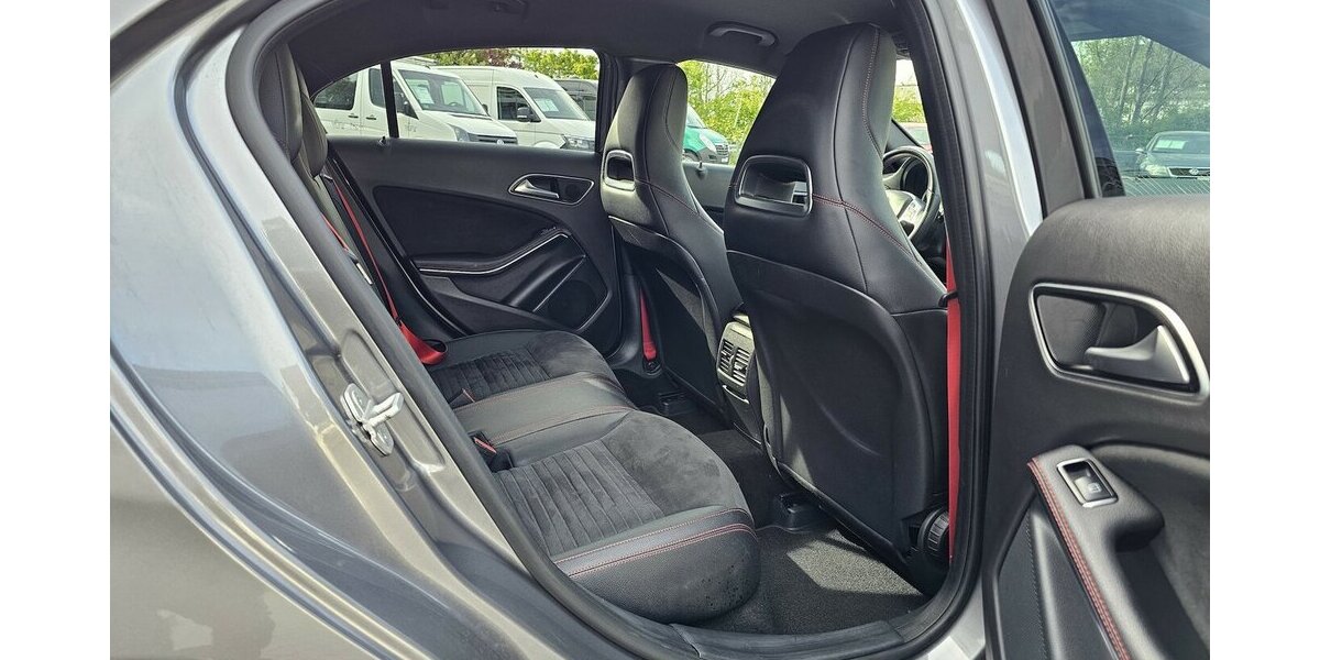 Mercedes-Benz A 250 AMG Sportpaket Alcantara RFK NAVI 2.HAND 58.120 km 21.990 &euro; Löhne 32584