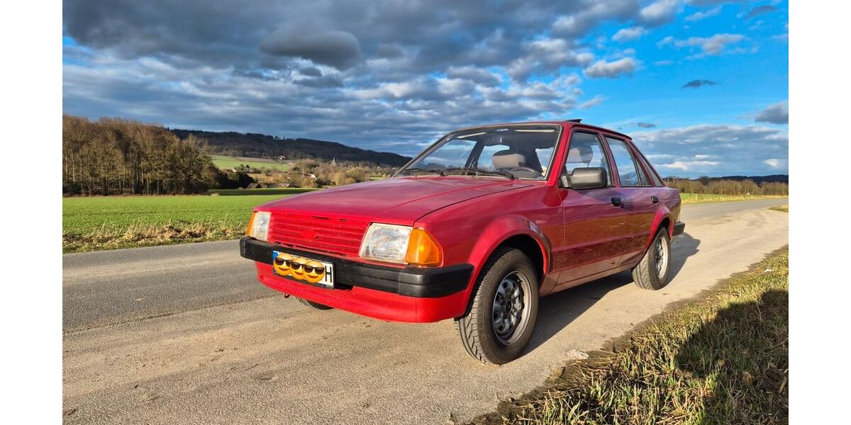 Ford Escort 73.000 km 5.200 &euro; Rödinghausen 32289