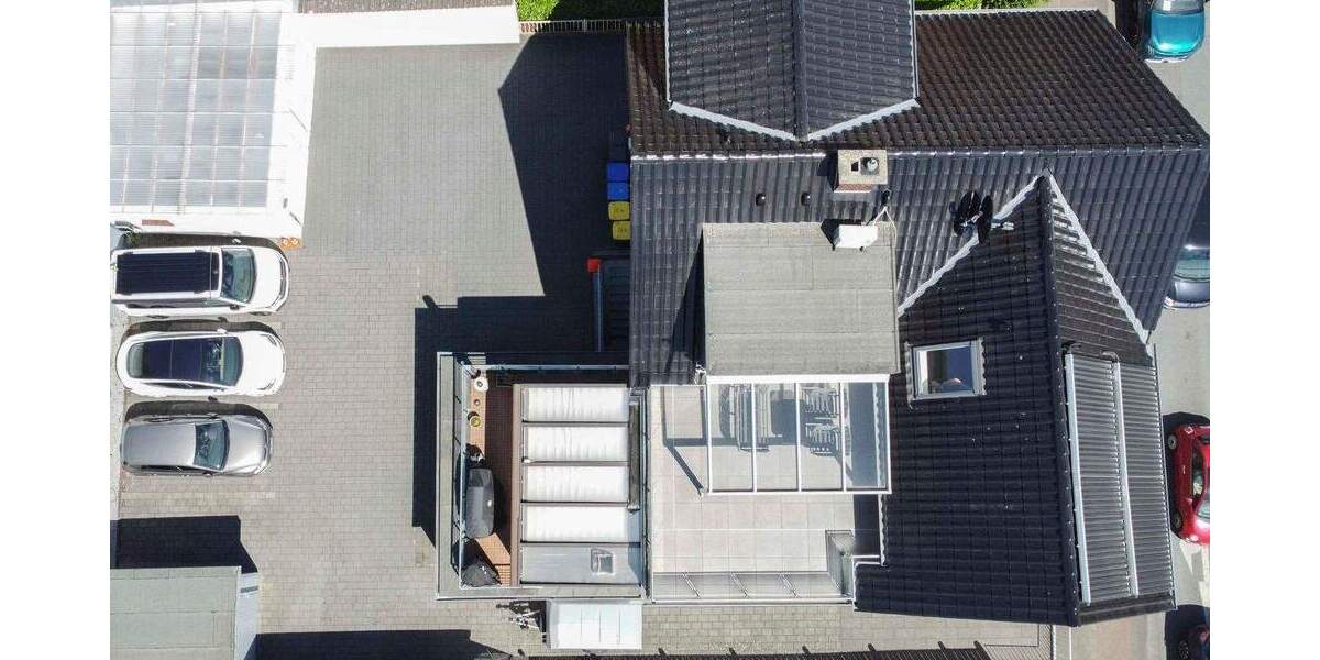 Gewerbeeinheit mit Top-Sichtlage - vielseitig nutzbar & hochwertig ausgestattet zimmer