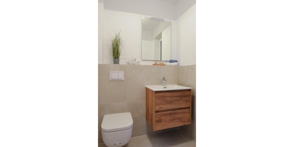 Großzügige Neubau-Doppelhaushälfte mit 2 Stellplätzen + Garten 7 zimmer