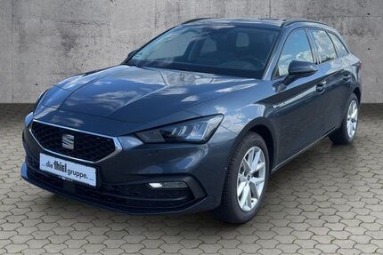 Seat Leon 1.500 km 31.890 € Paderborn 33104