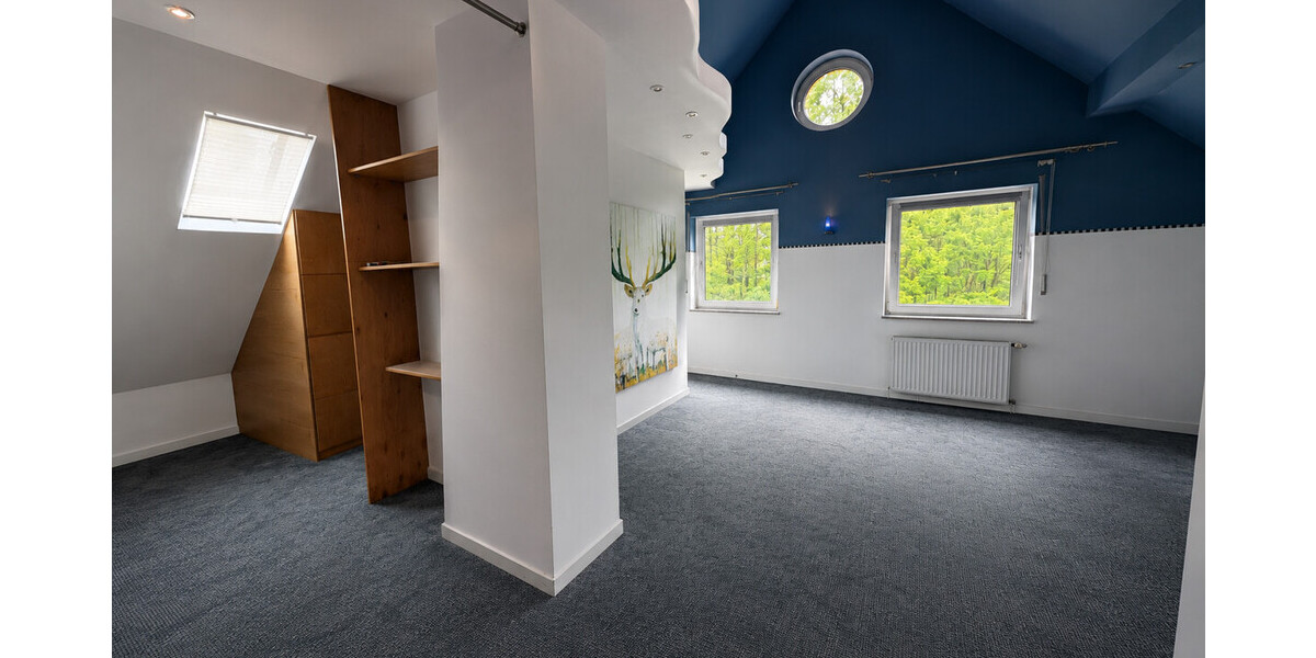 Charakterimmobilie mit Einliegerwohnung auf außergewöhnlichem Naturgrundstück - Zweifamilienhaus Hüllhorst | Angebot:26948462