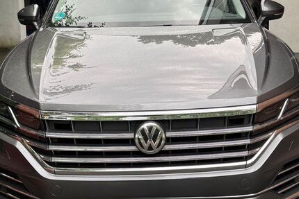 VW Touareg 93.672 km 32.499 &euro; Hiddenhausen 32120