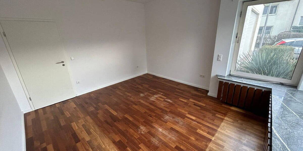 Etagenwohnung Bielefeld Brake - 4 Zimmer, 105 m&sup2;, 850&euro; | Angebot:26164115