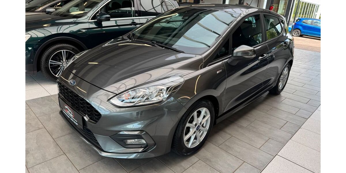 Ford Fiesta 83.000 km 12.900 &euro; Detmold 32758