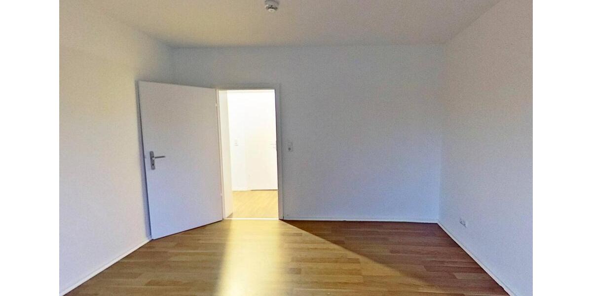 Geräumige 3-Zimmer-Wohnung mit BALKON und Tageslichtbad 3 zimmer