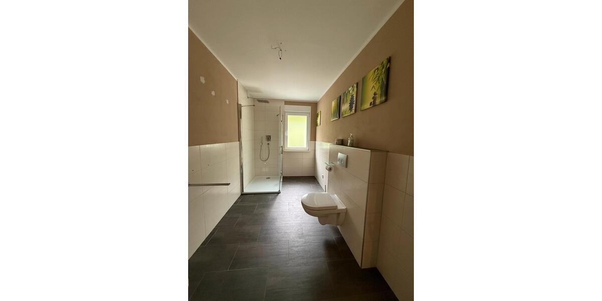 Mehrfamilienhaus, Wohnhaus Hüllhorst - 8 Zimmer, 244 m&sup2;, 1.790&euro; | Angebot:26533419