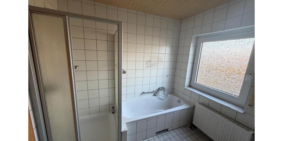 Großzügiges Einfamilienhaus in Klinikumsnähe – provisionsfrei 8 zimmer