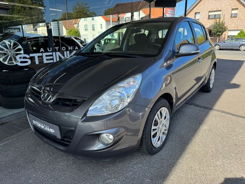 i20