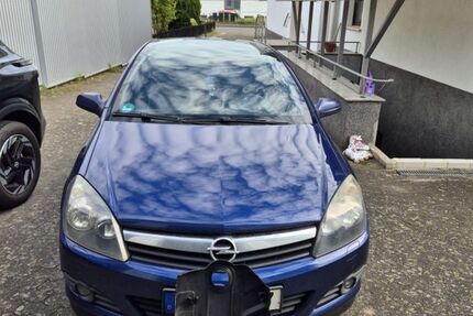 Opel Astra 323.230 km 2.199 &euro; Hiddenhausen 32120