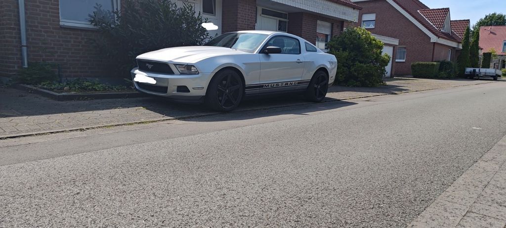 Ford Mustang 120.000 km 14.500 € Versmold 33775