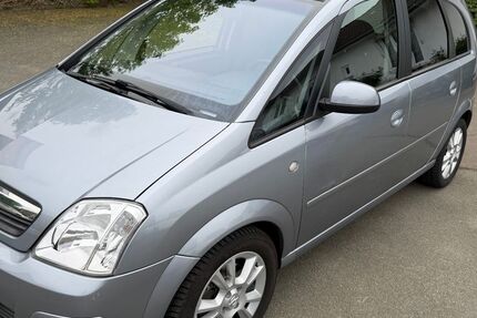 Opel Meriva 67.300 km 3.499 &euro; Bielefeld 33607