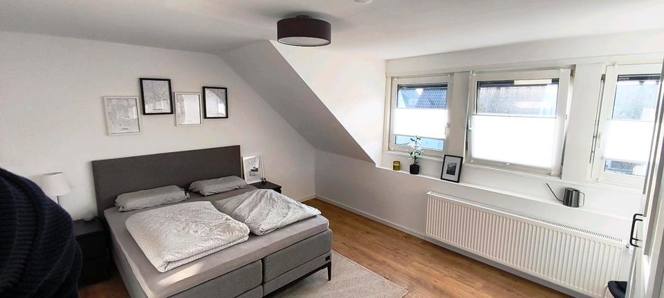 Doppelhaushälfte Bad Salzuflen - 4 Zimmer, 108 m&sup2;, 1.450&euro; | Angebot:25449518