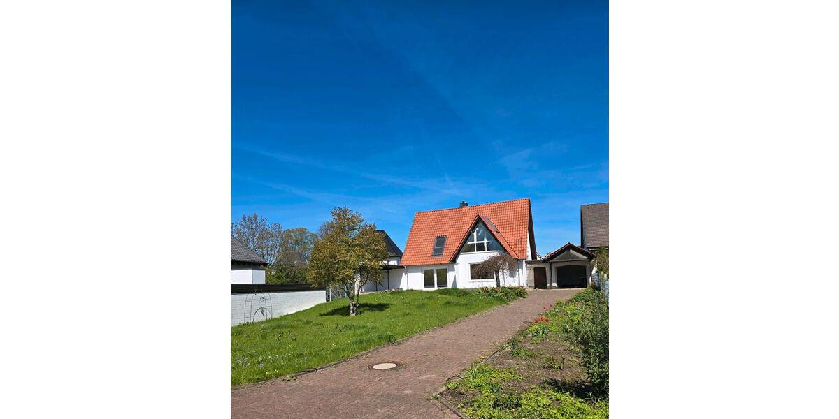 Einfamilienhaus Lemgo - 3 Zimmer, 135 m&sup2;, 1.550&euro; | Angebot:26302191