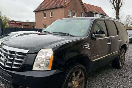 Cadillac Escalade 204.388 km 12.900 &euro; Versmold 33775