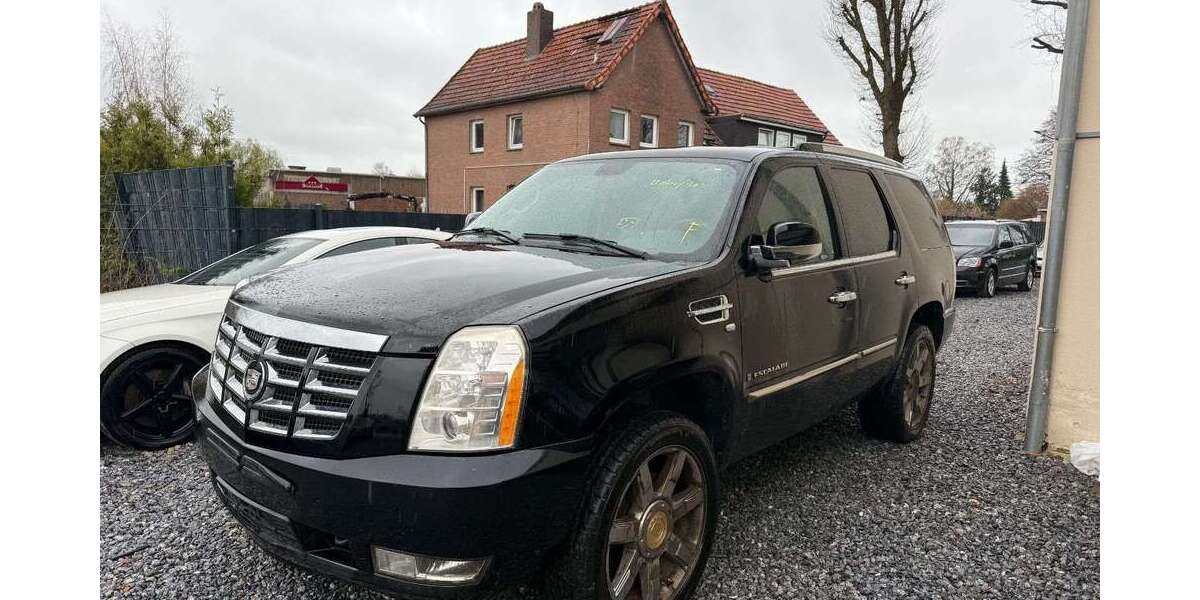 Cadillac Escalade 204.388 km 12.900 &euro; Versmold 33775