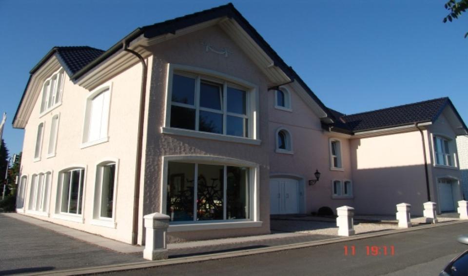 Großzügige-komfortable Wohnung für Singels oder max. 2 Personen 2.5 zimmer