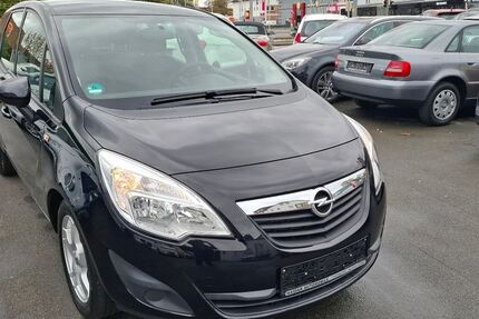 Opel Meriva 153.000 km 3.499 € Paderborn 33100