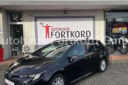 Toyota Corolla 14.980 km 25.980 &euro; Bielefeld 33689