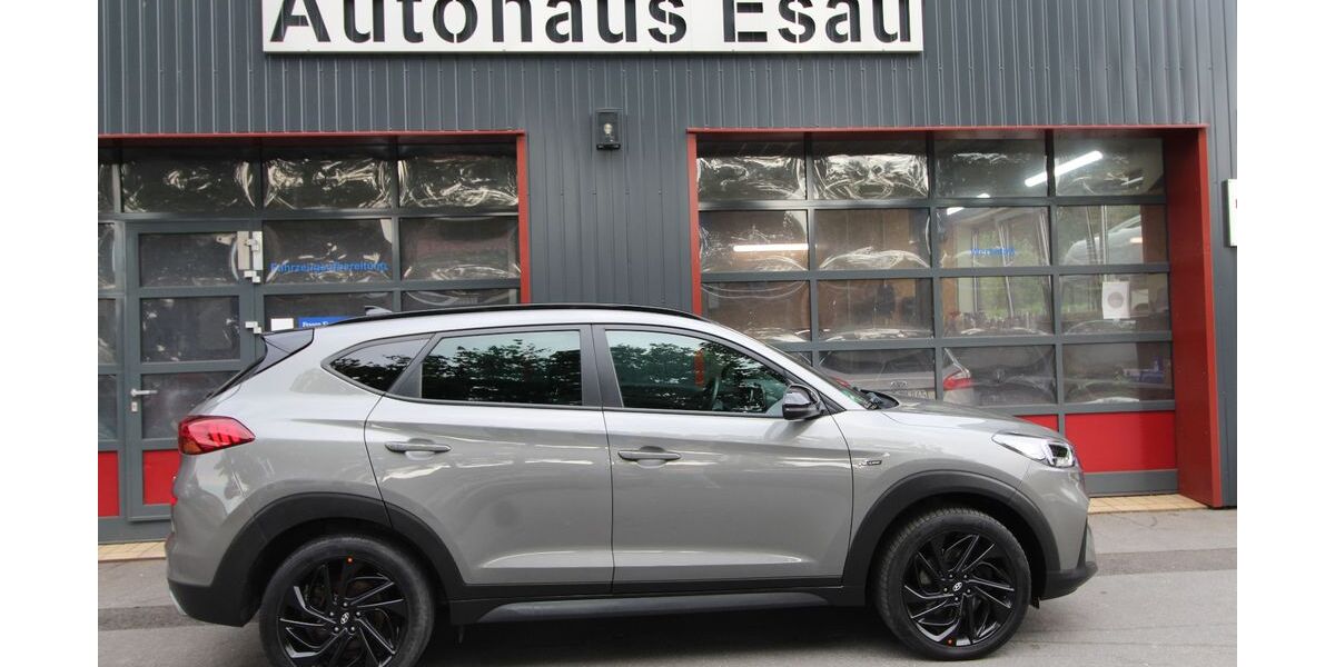 Hyundai TUCSON 98.500 km 17.950 &euro; Schloß Holte 33758