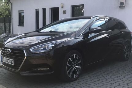 Hyundai i40 170.000 km 9.400 &euro; Hüllhorst 32609