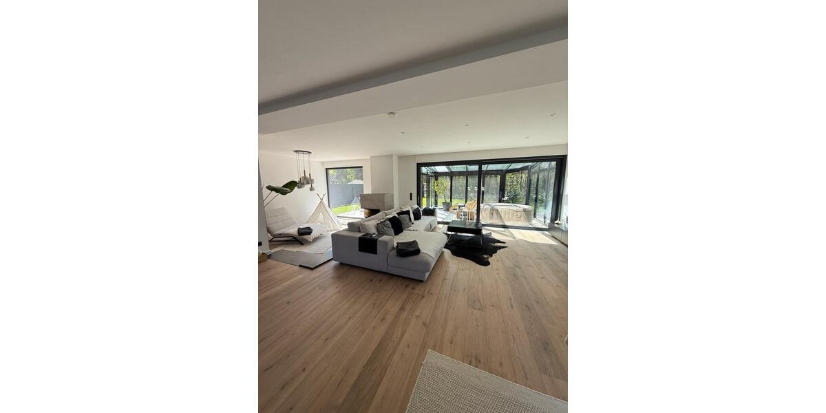 Einfamilienhaus Gütersloh Isselhorst - 11 Zimmer, 295 m&sup2;, 890.000&euro; | Angebot:27028471
