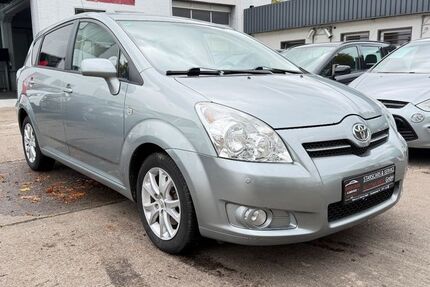 Toyota Corolla Verso 156.000 km 6.990 &euro; Lage 32791