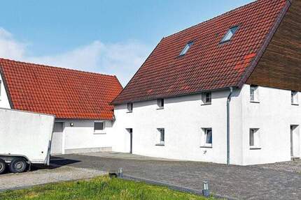 Haus Bad Salzuflen Wüsten - 7 Zimmer, 308 m&sup2;, 380.000&euro; | Angebot:23389646