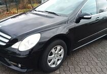 Mercedes R 320